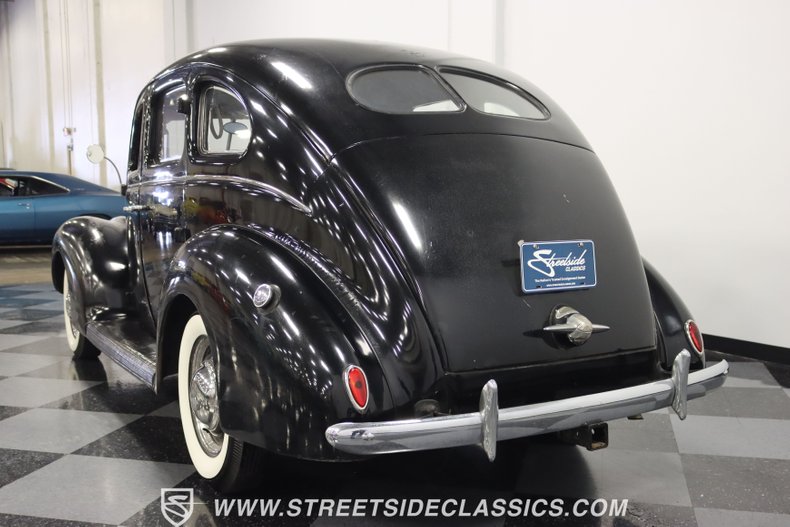 1938 Ford Deluxe 7