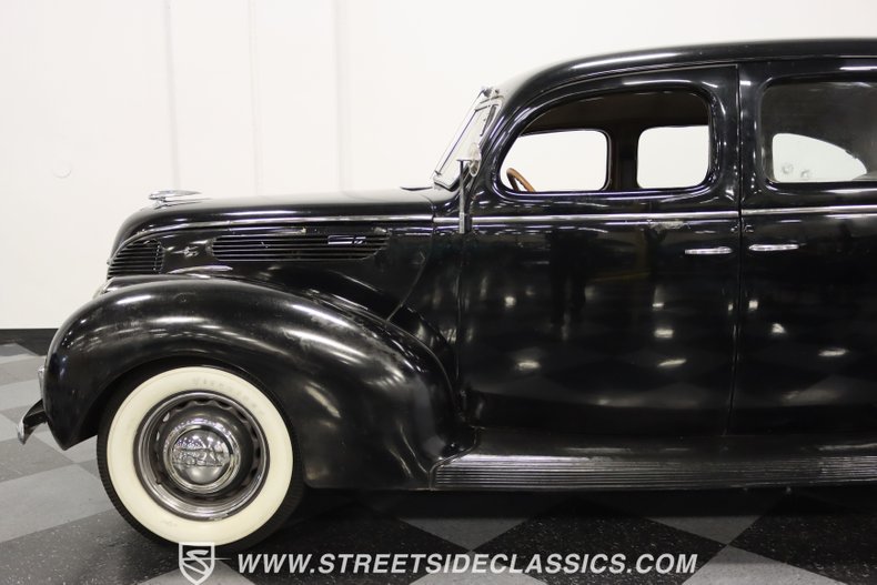1938 Ford Deluxe 21