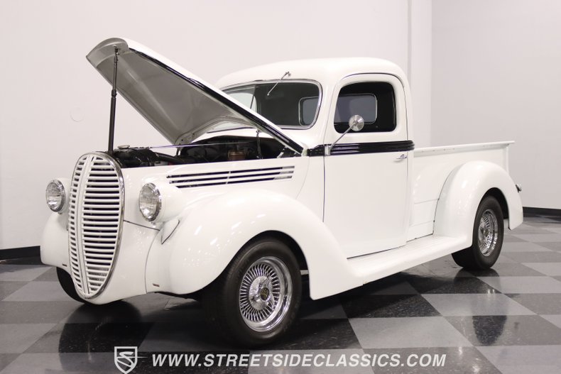 1938 Ford 3-Window 31
