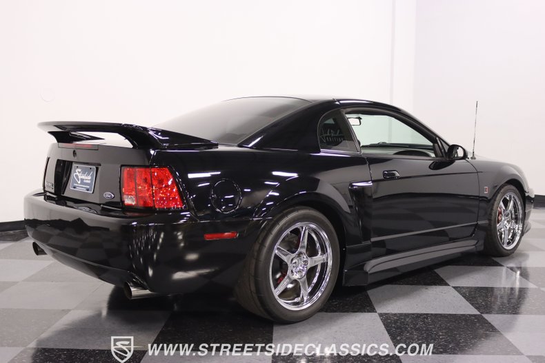 2002 Ford Mustang 11