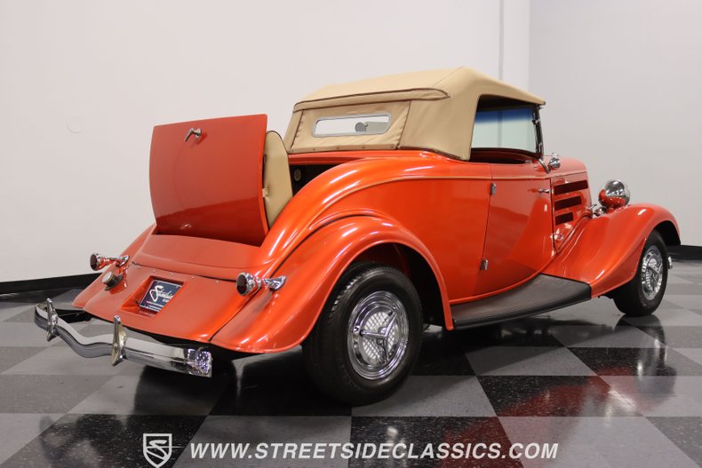 1934 Ford Cabriolet 51
