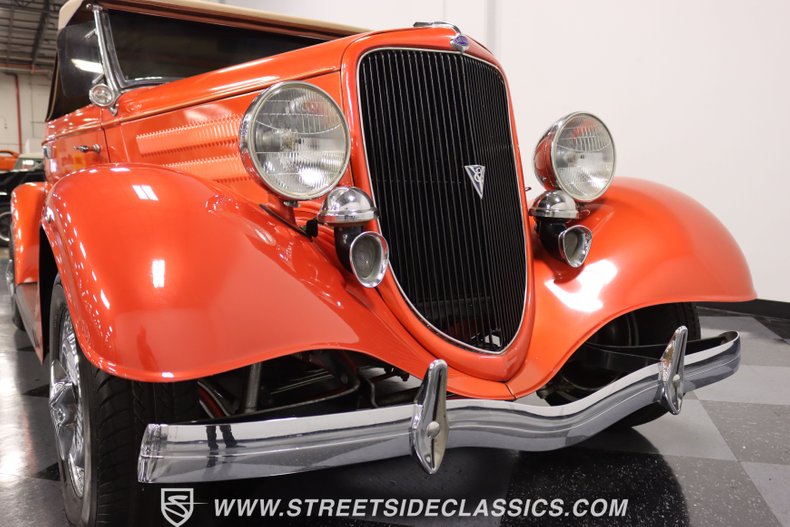1934 Ford Cabriolet 66