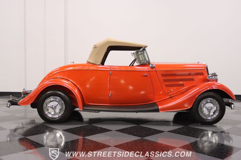 1934 Ford Cabriolet 12