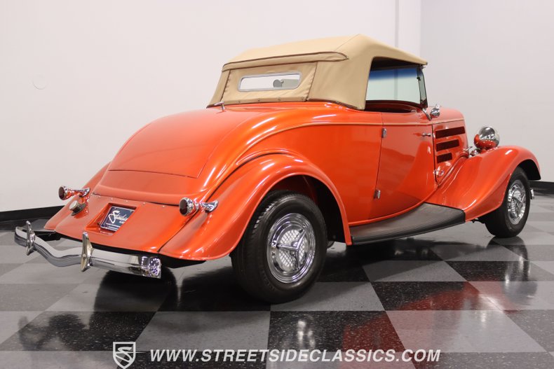 1934 Ford Cabriolet 11