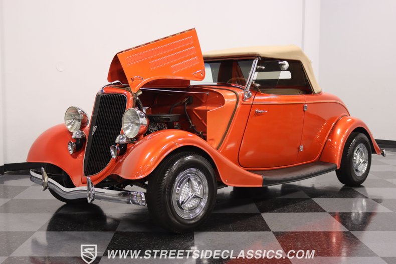 1934 Ford Cabriolet 31