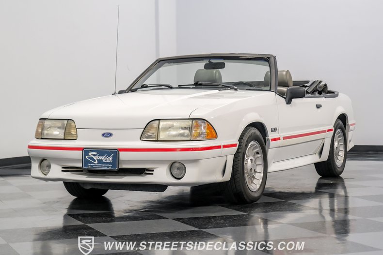 1989 Ford Mustang 5