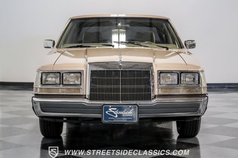 1986 Lincoln Continental 25
