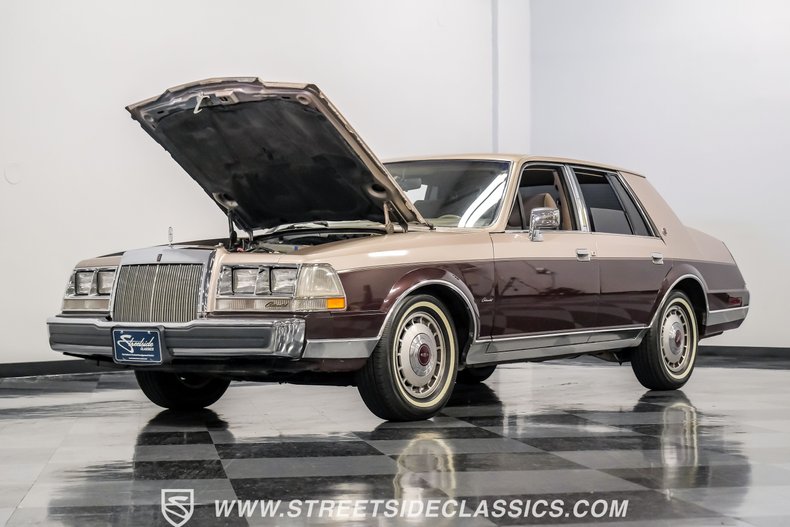 1986 Lincoln Continental 32