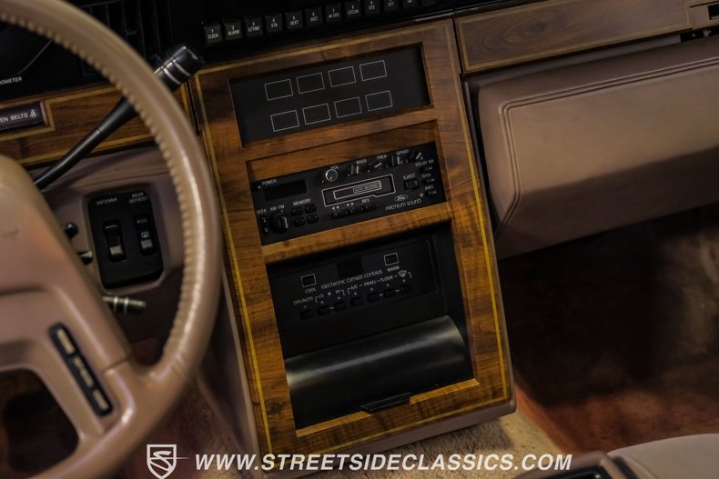 1986 Lincoln Continental 45