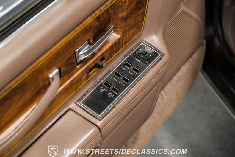 1986 Lincoln Continental 69