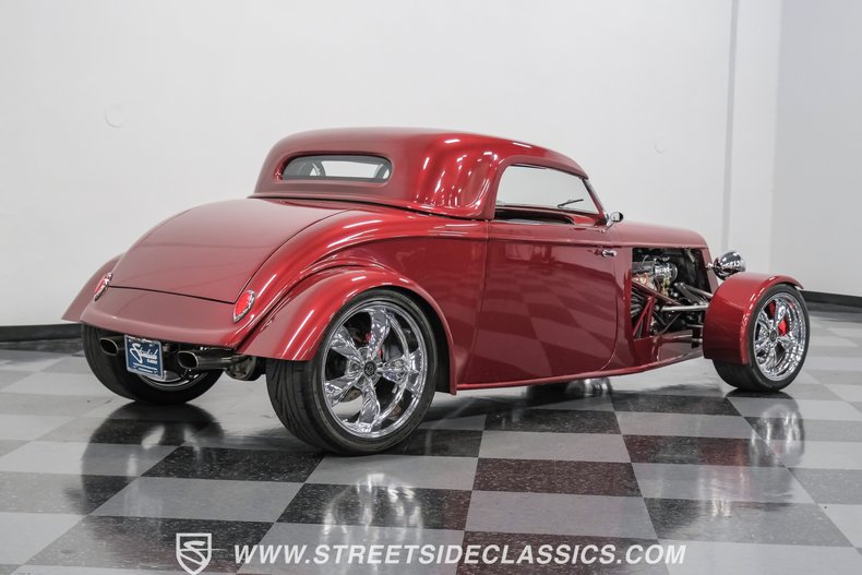 1933 Ford Coupe 17