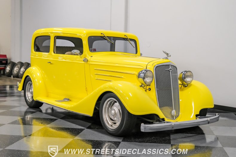 1934 Chevrolet Sedan 20