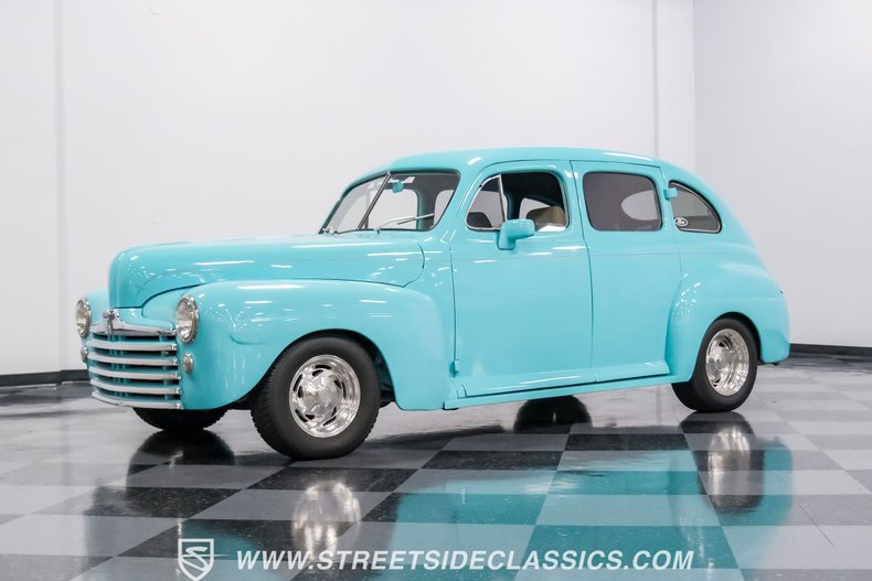 1947 Ford Deluxe 6