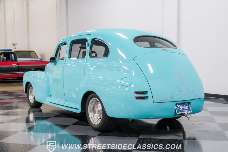 1947 Ford Deluxe 10