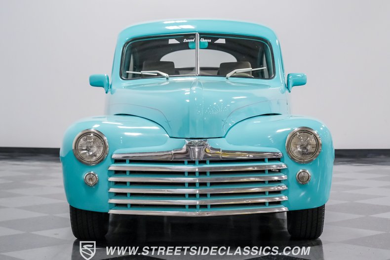 1947 Ford Deluxe 23