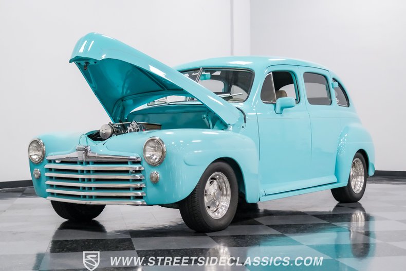 1947 Ford Deluxe 35