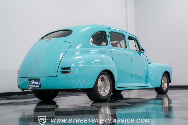 1947 Ford Deluxe 86