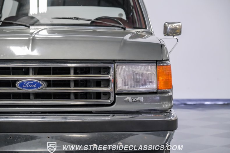 1989 Ford Bronco XLT 4X4 25