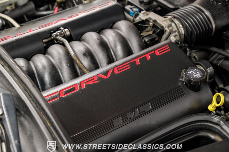 2003 Chevrolet Corvette 33