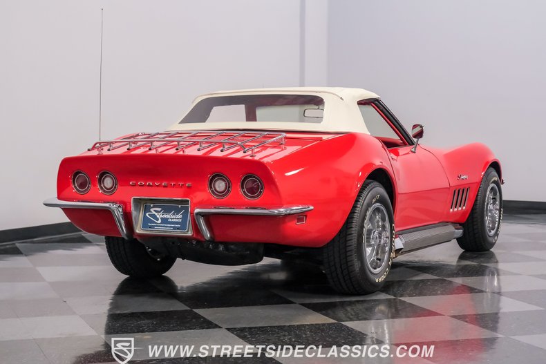 1969 Chevrolet Corvette 14