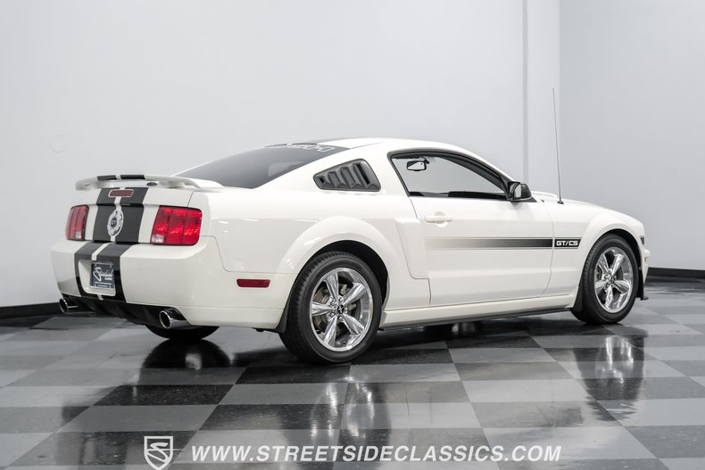 2008 Ford Mustang 16