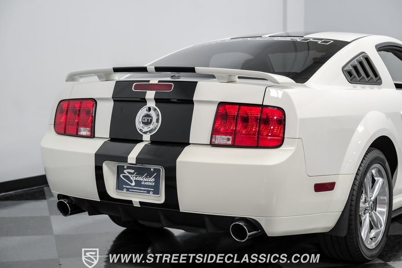 2008 Ford Mustang 26
