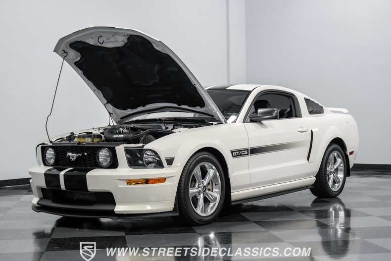 2008 Ford Mustang 29