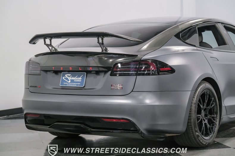 2023 Tesla Model S 29