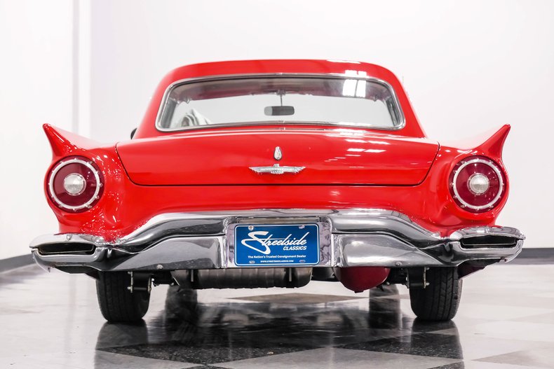 1957 Ford Thunderbird 87