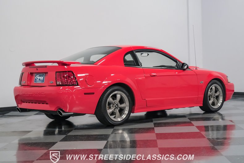 2001 Ford Mustang GT 16