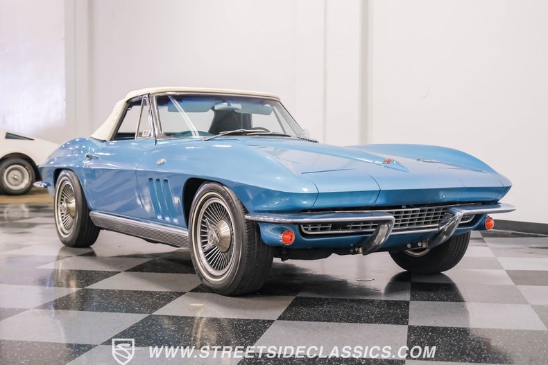 1966 Chevrolet Corvette Convertible 22