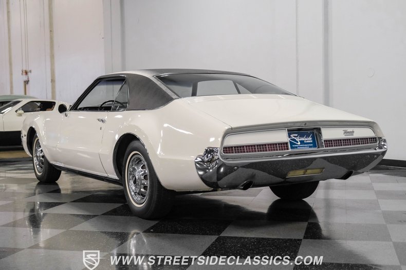 1967 Oldsmobile Toronado  11