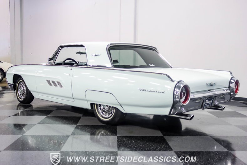 1963 Ford Thunderbird  10