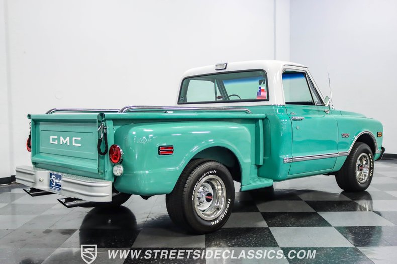 1968 GMC C10 Stepside 12