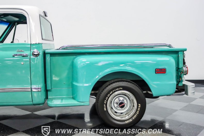 1968 GMC C10 Stepside 25