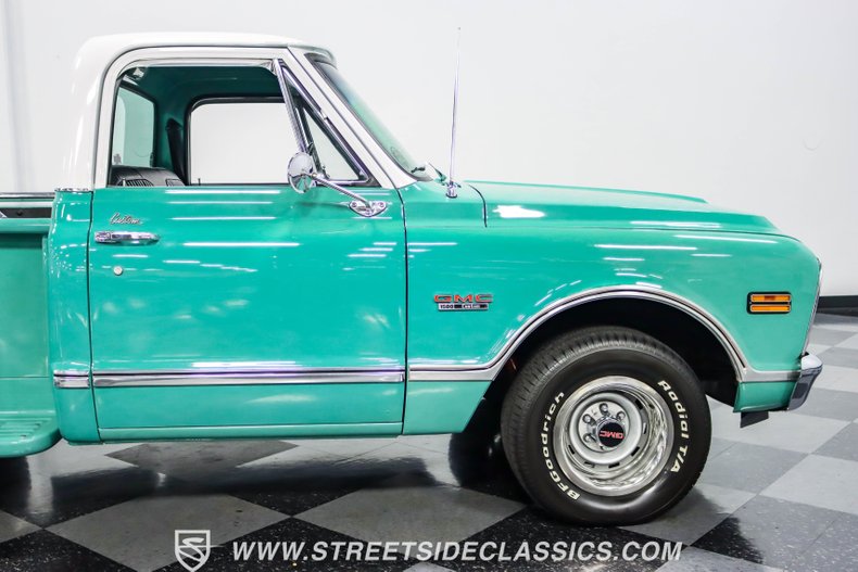 1968 GMC C10 Stepside 32