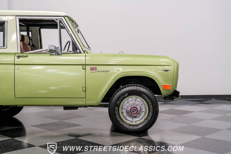 1968 Ford Bronco Sport 28