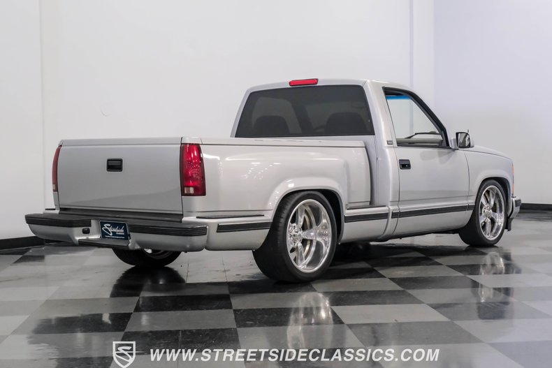 1994 Chevrolet C1500 Restomod 12