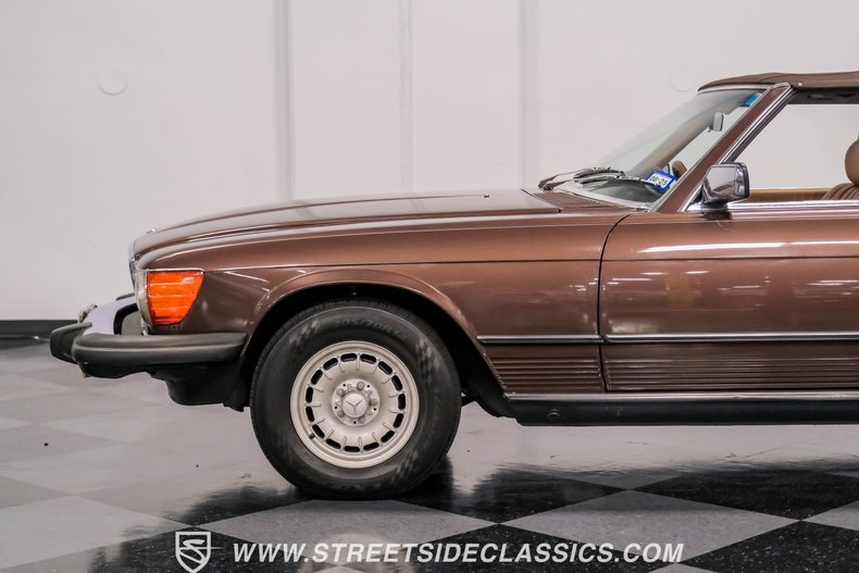 1982 Mercedes-Benz 380SL  31