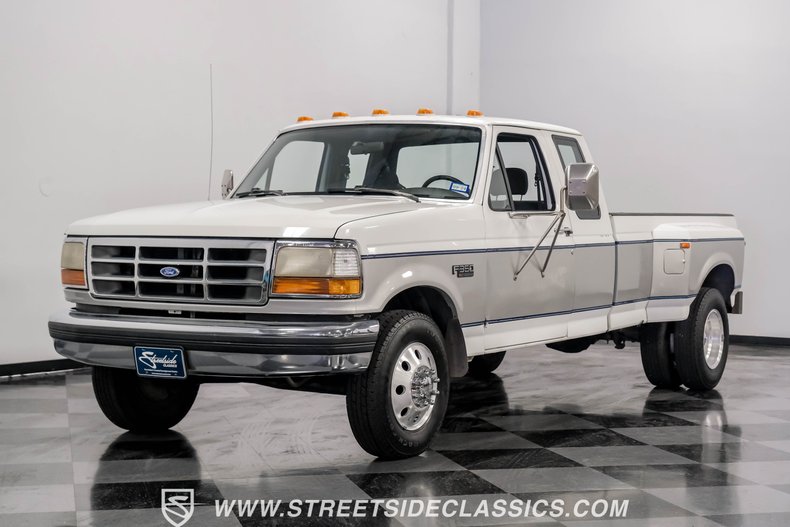 1992 Ford F-350 XLT Dually 21