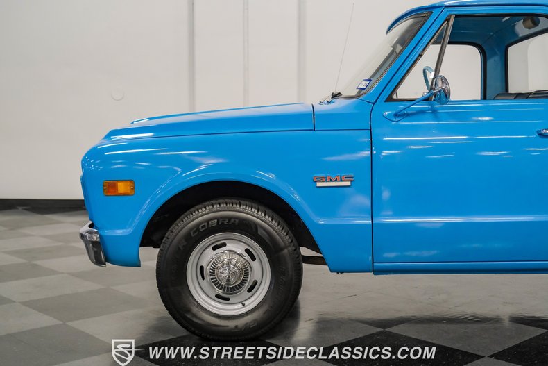 1968 GMC C10 Stepside 23