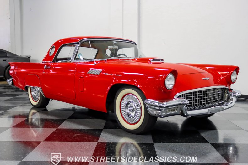 1957 Ford Thunderbird  14