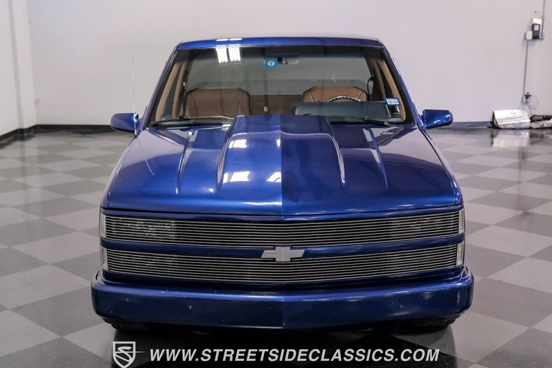 1990 Chevrolet C1500 Restomod 33