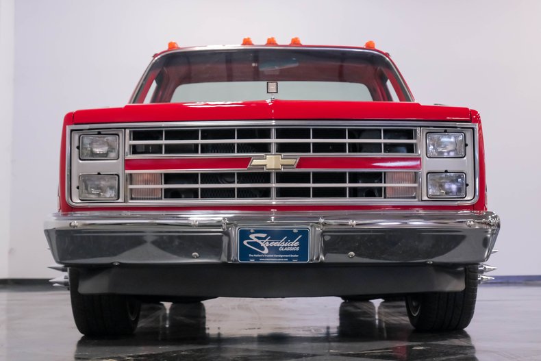 1986 Chevrolet C30 Dually Custom 31