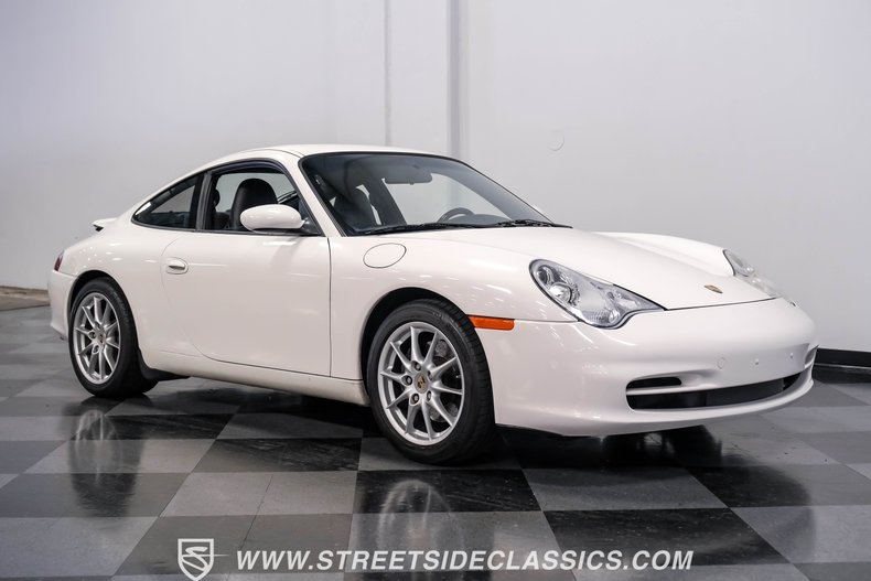 2002 Porsche 911 Carrera 13