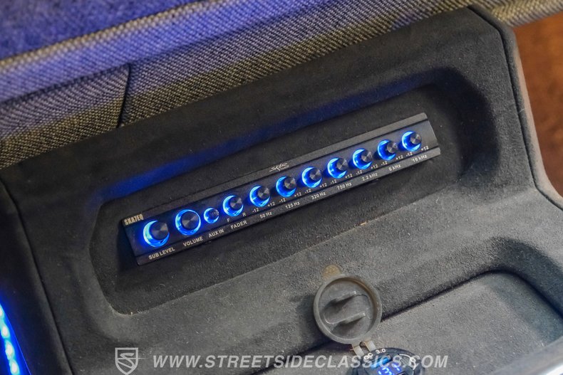 For Sale 1992 Chevrolet C1500 Stock# 8130-DFW (R) Fullscreen Grid Image 54