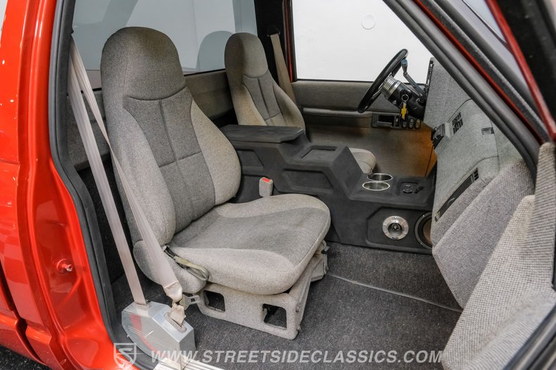 For Sale 1992 Chevrolet C1500 Stock# 8130-DFW (R) Fullscreen Grid Image 61