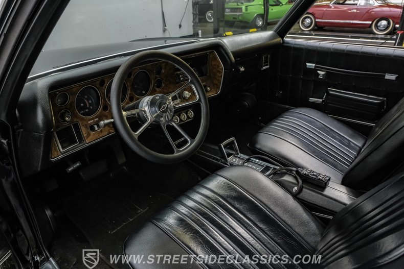 1972 Chevrolet Monte Carlo 4