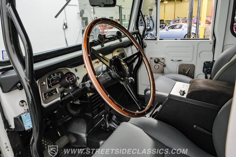 1969 Toyota FJ40 4