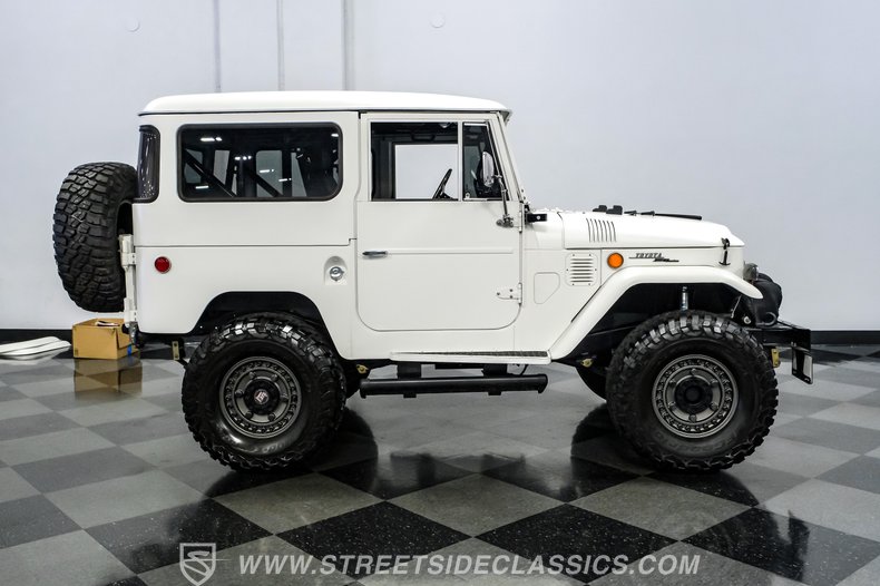 1969 Toyota FJ40 14